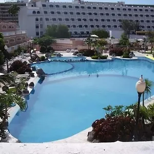 https://casa-espaciosa-con-vistas-al-mar-y-piscina.tenerifehoteles.net